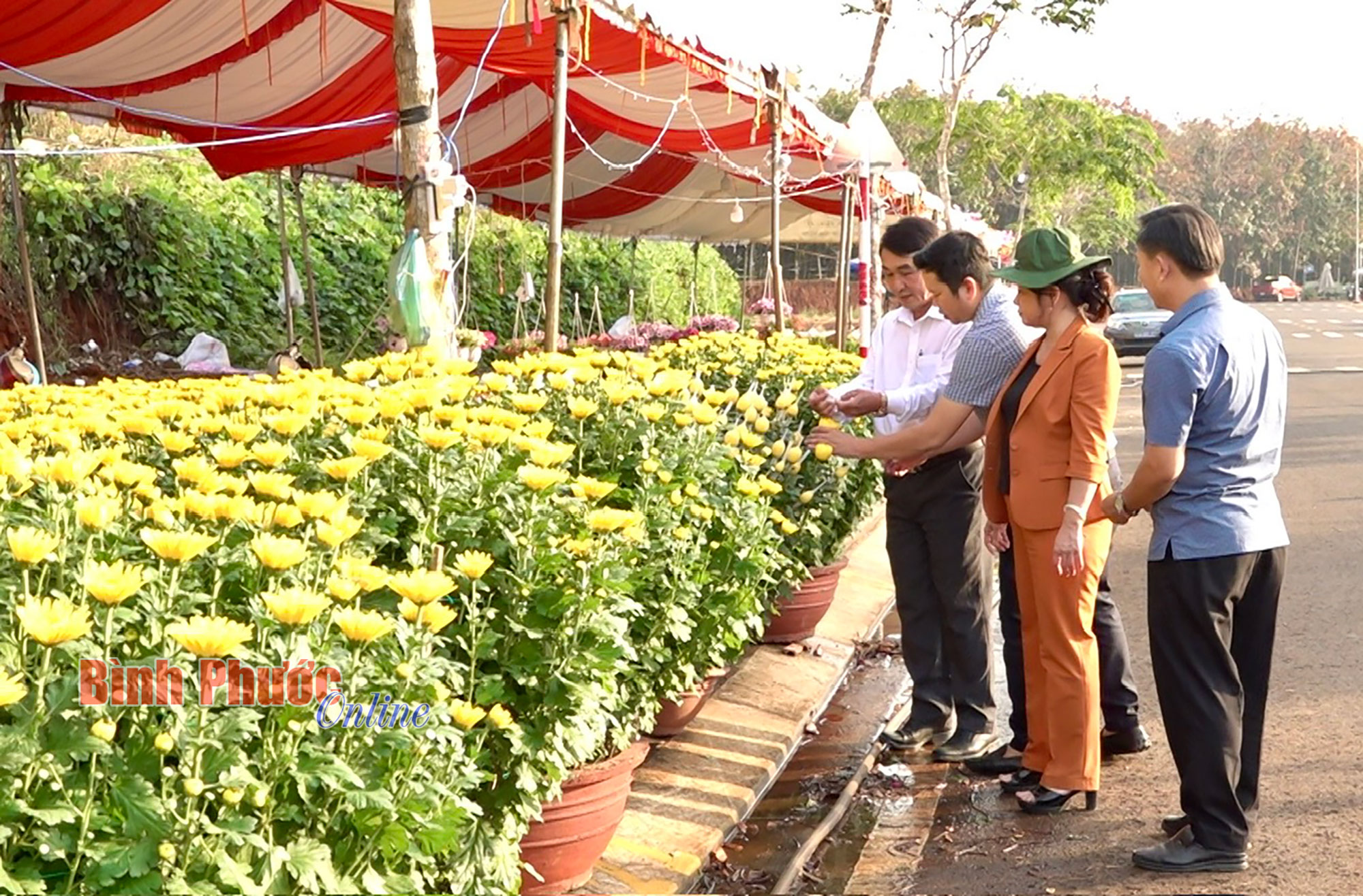 Hội hoa xuân Lộc Ninh