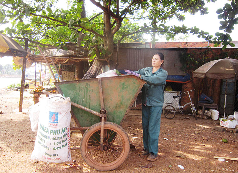 Xây dựng gia đình “5 không, 3 sạch” gắn xây dựng NTM