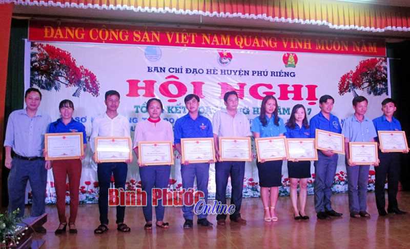 Phú Riềng mở 11 lớp phổ cập, xóa mù chữ trong dịp hè