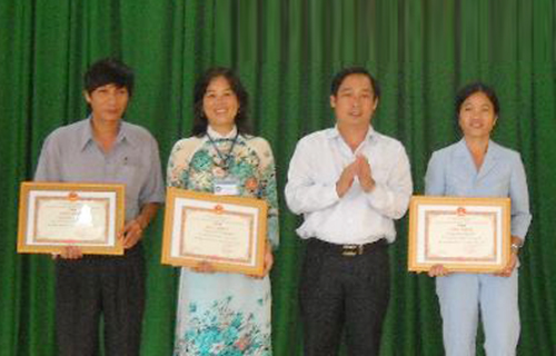 Hớn Quản: 13/13 xã đạt chuẩn phổ cập THCS Hớn Quản: 13/13 xã đạt chuẩn phổ cập THCS