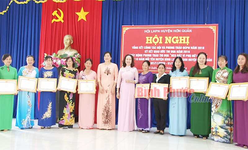 Hơn 565 triệu đồng giúp 302 phụ nữ nghèo, cận nghèo Hơn 565 triệu đồng giúp 302 phụ nữ nghèo, cận nghèo