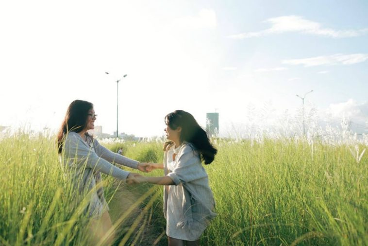 Hơn cả tình bạn Hơn cả tình bạn