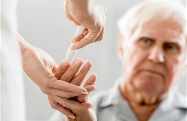 Hợp chất mới giúp điều trị bệnh Alzheimer Hợp chất mới giúp điều trị bệnh Alzheimer