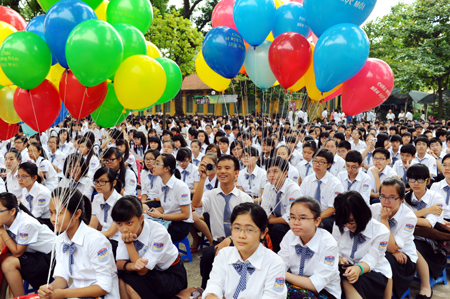 Không bắt buộc học sinh phải mặc đồng phục hàng ngày đến trường Không bắt buộc học sinh phải mặc đồng phục hàng ngày đến trường
