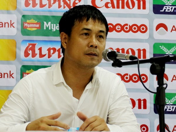 Hữu Thắng khen Công Vinh, chê hàng phòng ngự tuyển Việt Nam Hữu Thắng khen Công Vinh, chê hàng phòng ngự tuyển Việt Nam