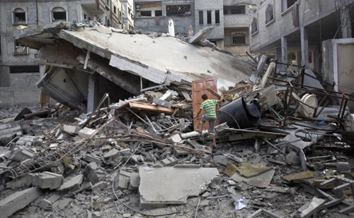 Bom Israel san phẳng 2 cao ốc ở Gaza Bom Israel san phẳng 2 cao ốc ở Gaza