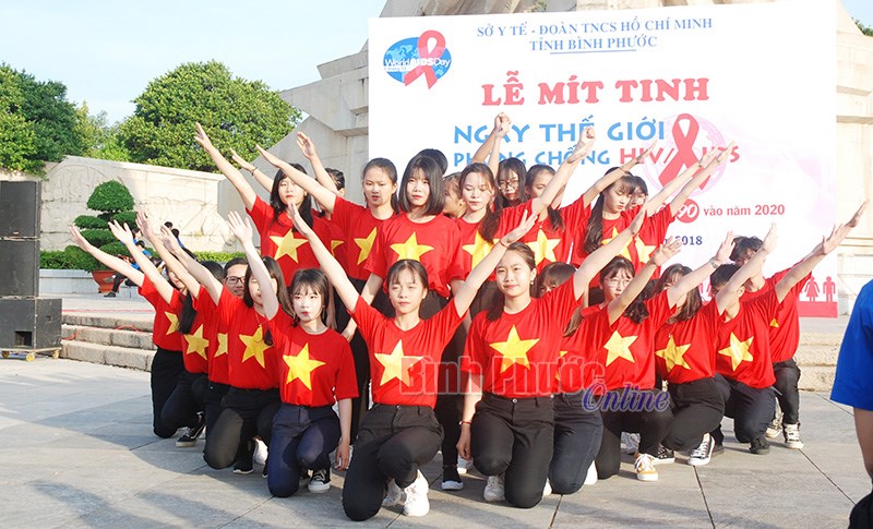 Mít tinh hưởng ứng Ngày thế giới phòng chống AIDS Mít tinh hưởng ứng Ngày thế giới phòng chống AIDS