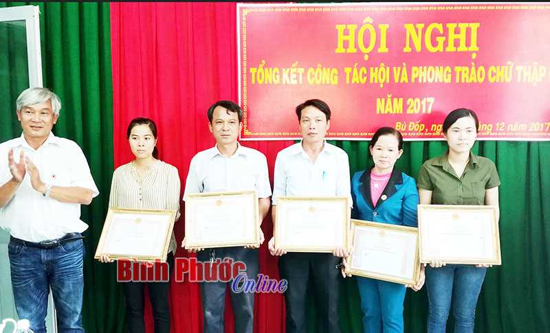 Bù Đốp: Trên 4,7 tỷ đồng thực hiện phong trào nhân đạo Bù Đốp: Trên 4,7 tỷ đồng thực hiện phong trào nhân đạo