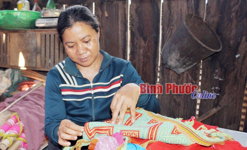 Hội viên phụ nữ hỗ trợ nhau phát triển kinh tế Hội viên phụ nữ hỗ trợ nhau phát triển kinh tế