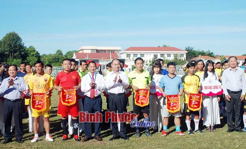 24 đội dự giải bóng đá 5 người tỉnh Bình Phước 24 đội dự giải bóng đá 5 người tỉnh Bình Phước