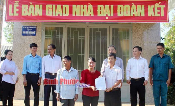 Hớn Quản chung tay vì người nghèo Hớn Quản chung tay vì người nghèo