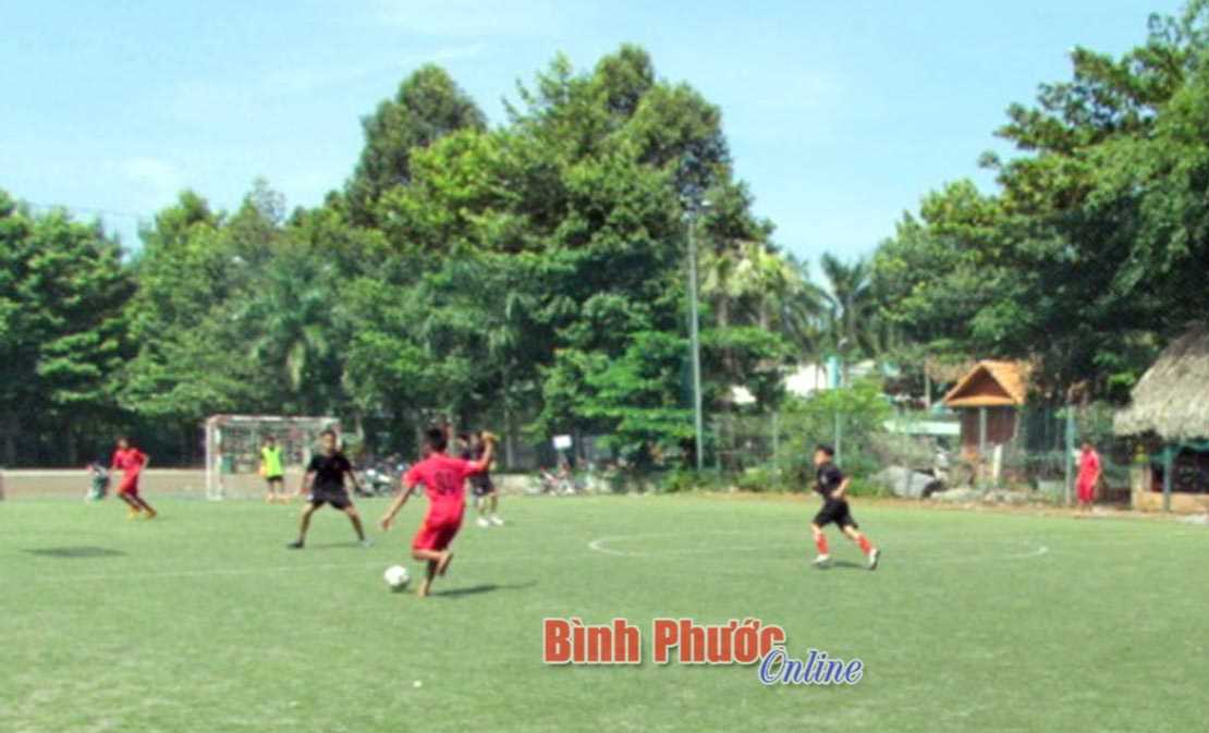 Đội bóng phường An Lộc vô địch cả 2 lứa tuổi U11, U13