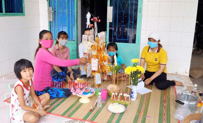 Đồng bào Khơme xã Nha Bích đón tết Chôl Chnăm Thmây tại nhà