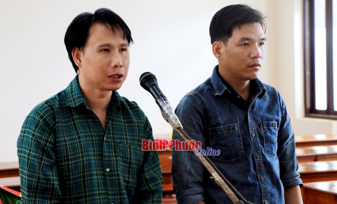 Gây họa do mâu thuẫn từ ly cà phê Gây họa do mâu thuẫn từ ly cà phê