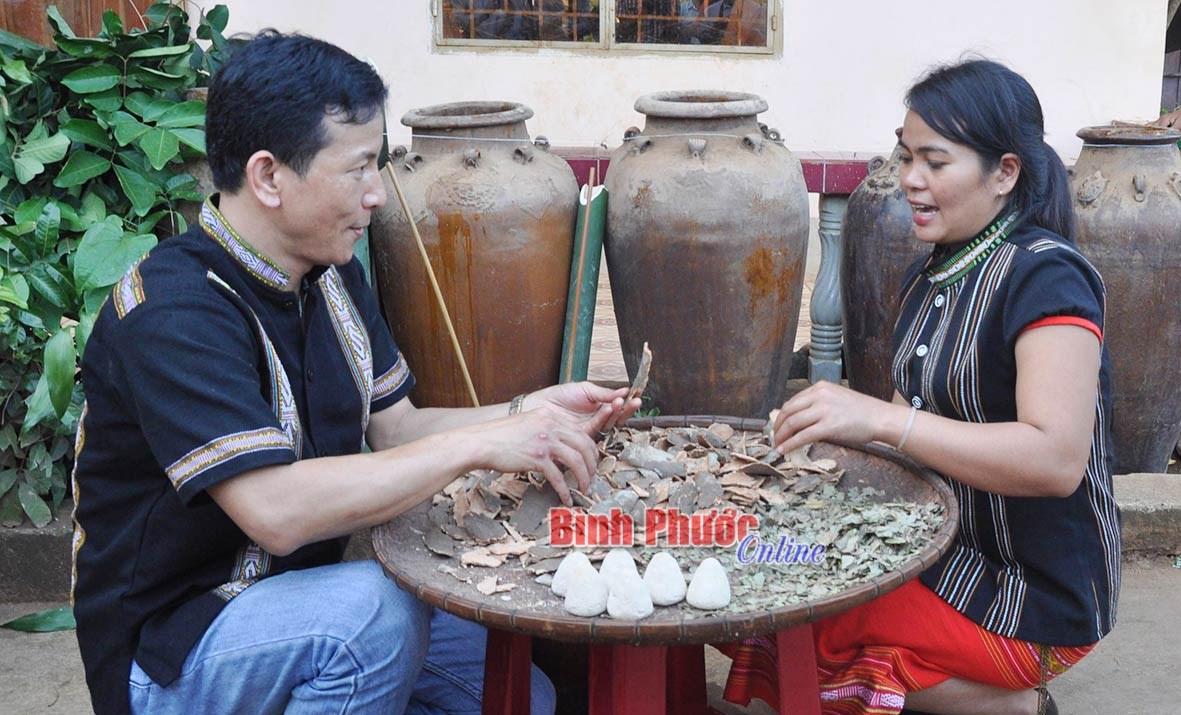 Ngất ngây hương vị rượu cần S’tiêng Ngất ngây hương vị rượu cần S’tiêng