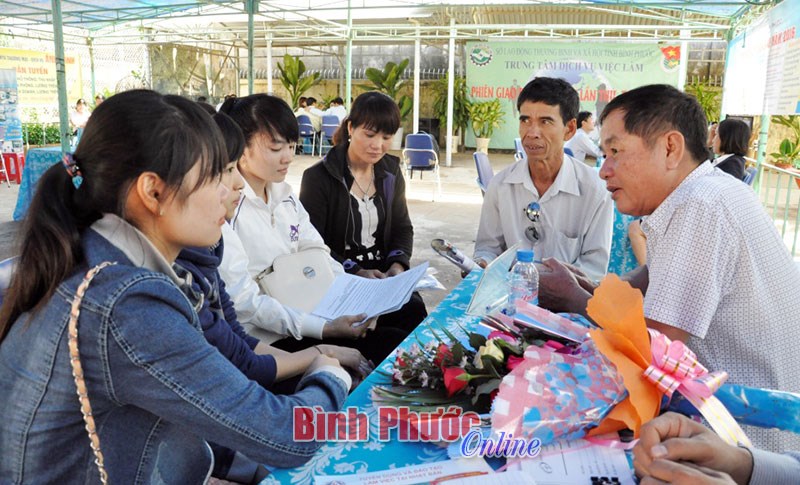 Nâng chất dạy nghề và giải quyết việc làm Nâng chất dạy nghề và giải quyết việc làm