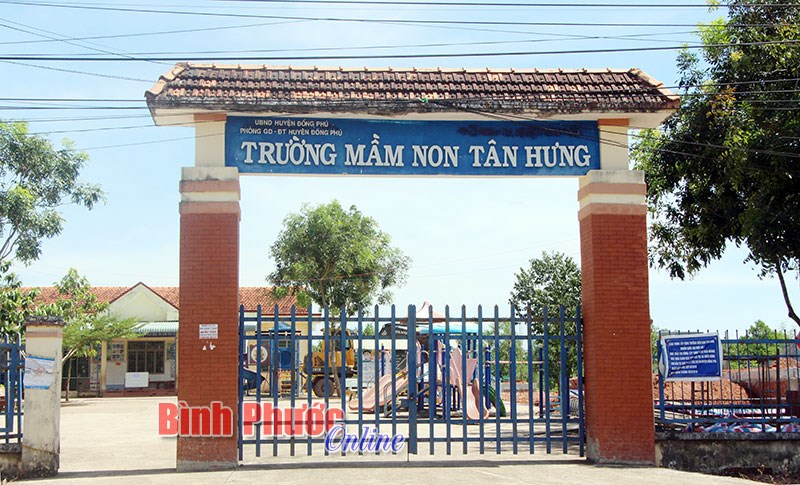 Tân Hưng nỗ lực cán đích NTM trong năm 2019 Tân Hưng nỗ lực cán đích NTM trong năm 2019
