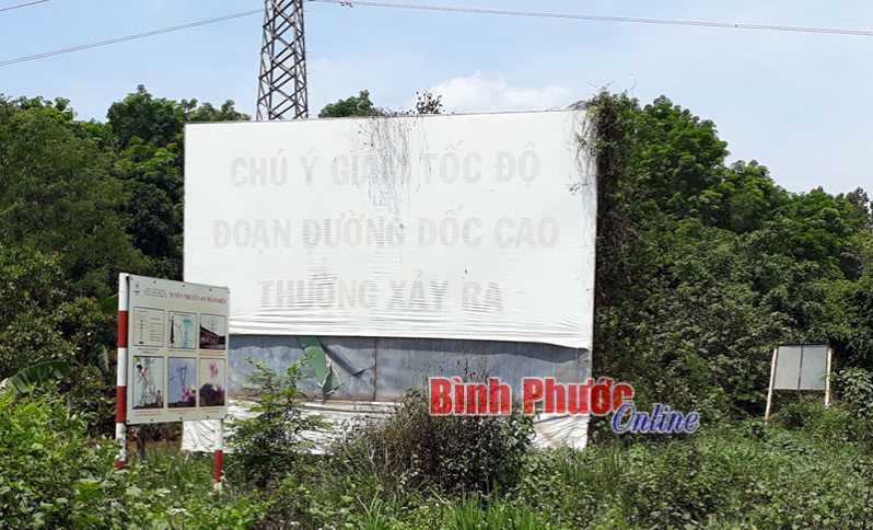 Pa-nô cần được làm mới Pa-nô cần được làm mới