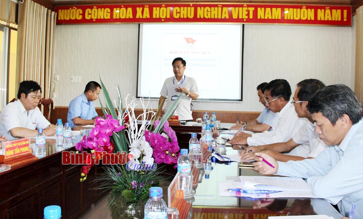 Sẵn sàng giải vô địch đẩy gậy, kéo co toàn quốc Sẵn sàng giải vô địch đẩy gậy, kéo co toàn quốc