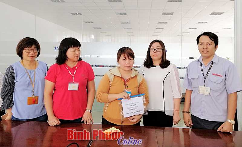 Công đoàn Công ty Freewell hỗ trợ đoàn viên khó khăn Công đoàn Công ty Freewell hỗ trợ đoàn viên khó khăn