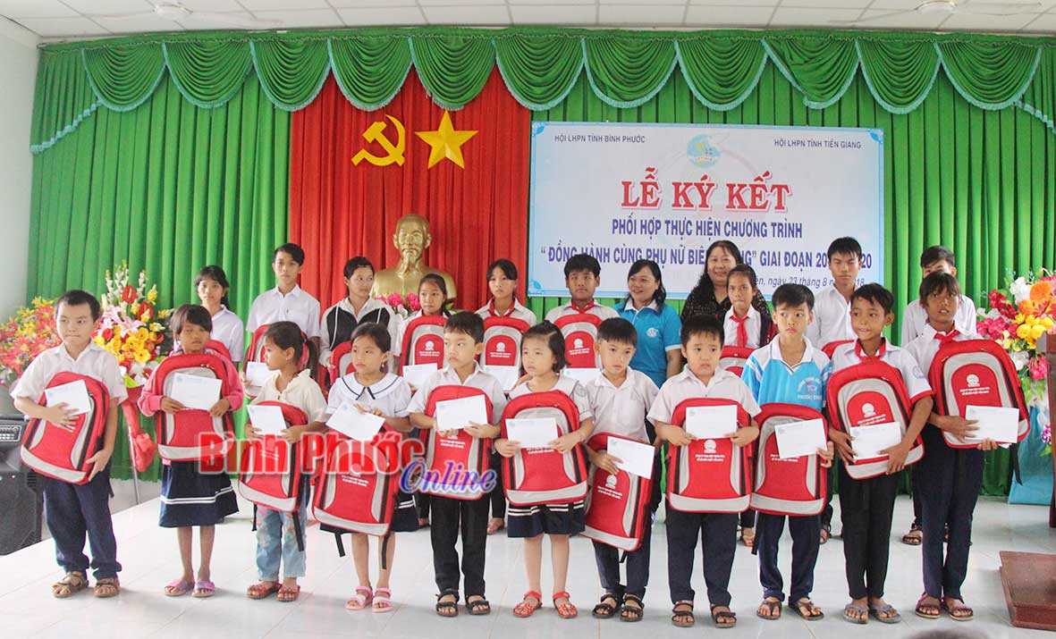 Chăm lo đời sống học sinh nghèo, DTTS Chăm lo đời sống học sinh nghèo, DTTS