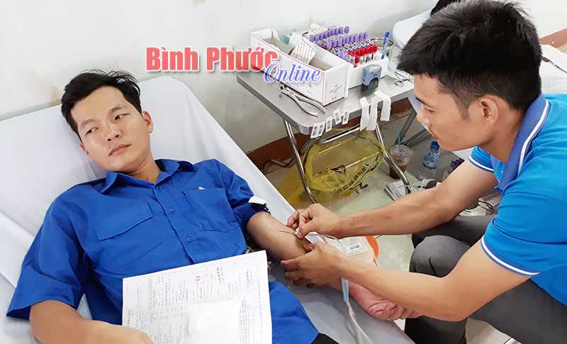 Đồng Xoài thu 418 đơn vị máu tình nguyện