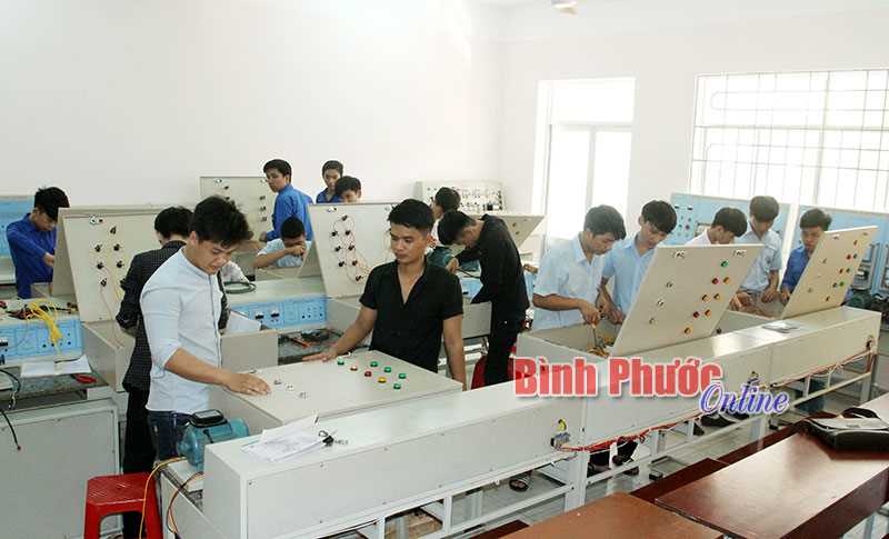 Bệ phóng cho thanh niên khởi nghiệp Bệ phóng cho thanh niên khởi nghiệp