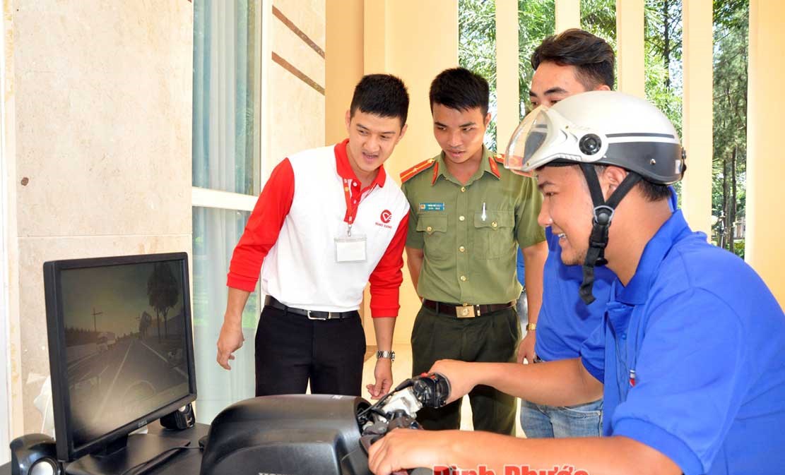 Sôi nổi ngày hội thanh niên với văn hóa giao thông Sôi nổi ngày hội thanh niên với văn hóa giao thông