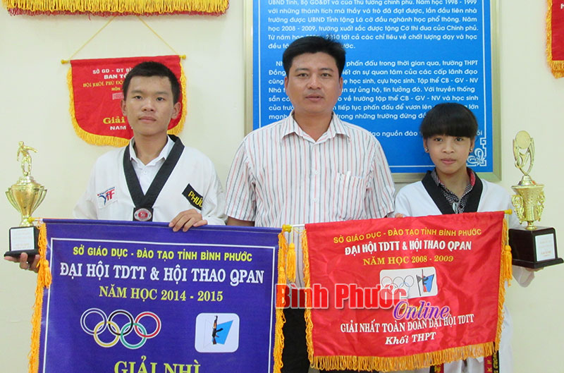 Trường THPT Đồng Xoài: Điểm sáng phong trào thể dục - thể thao Trường THPT Đồng Xoài: Điểm sáng phong trào thể dục - thể thao