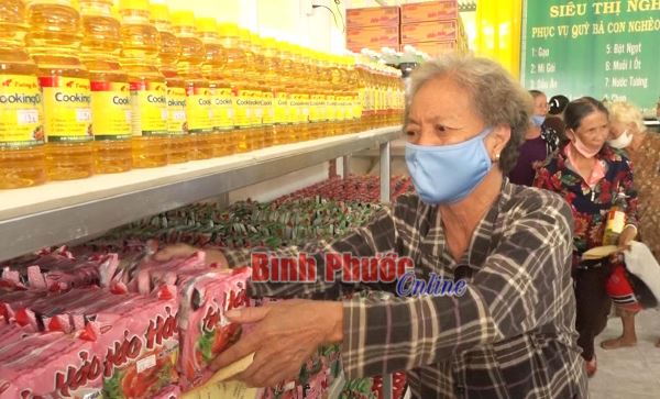 Khai trương “Siêu thị nghĩa tình 0 đồng” ở Chơn Thành Khai trương “Siêu thị nghĩa tình 0 đồng” ở Chơn Thành