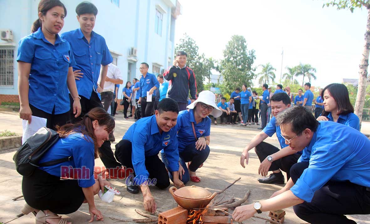 Sôi nổi ngày hội đoàn viên Sôi nổi ngày hội đoàn viên