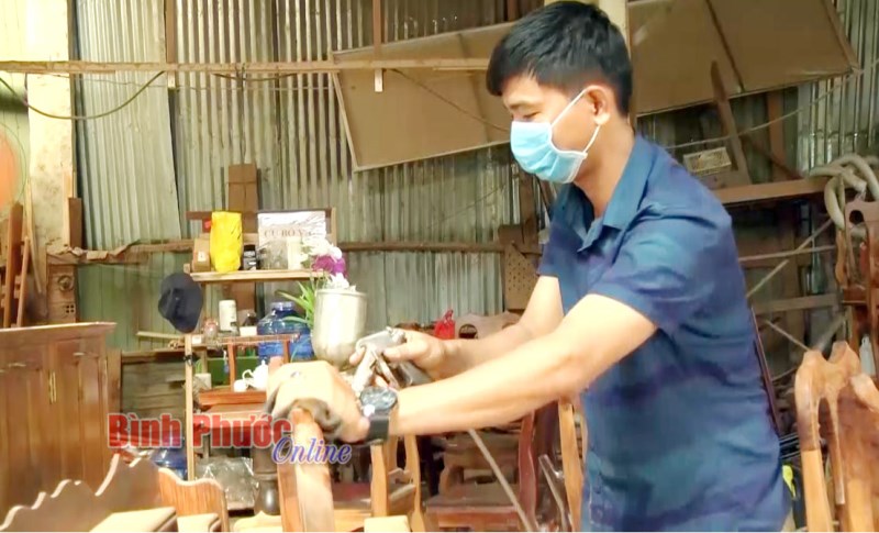 Thành công từ nghề mộc gia truyền Thành công từ nghề mộc gia truyền