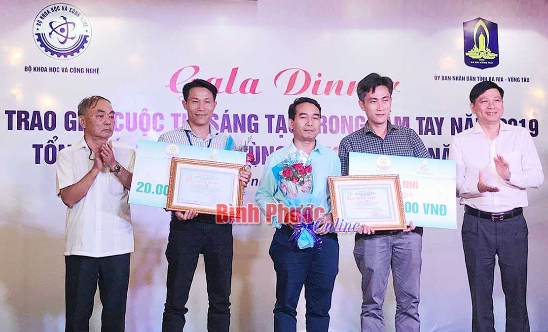 Bình Phước ghi danh 2 sản phẩm “Sáng tạo trong tầm tay” Bình Phước ghi danh 2 sản phẩm “Sáng tạo trong tầm tay”
