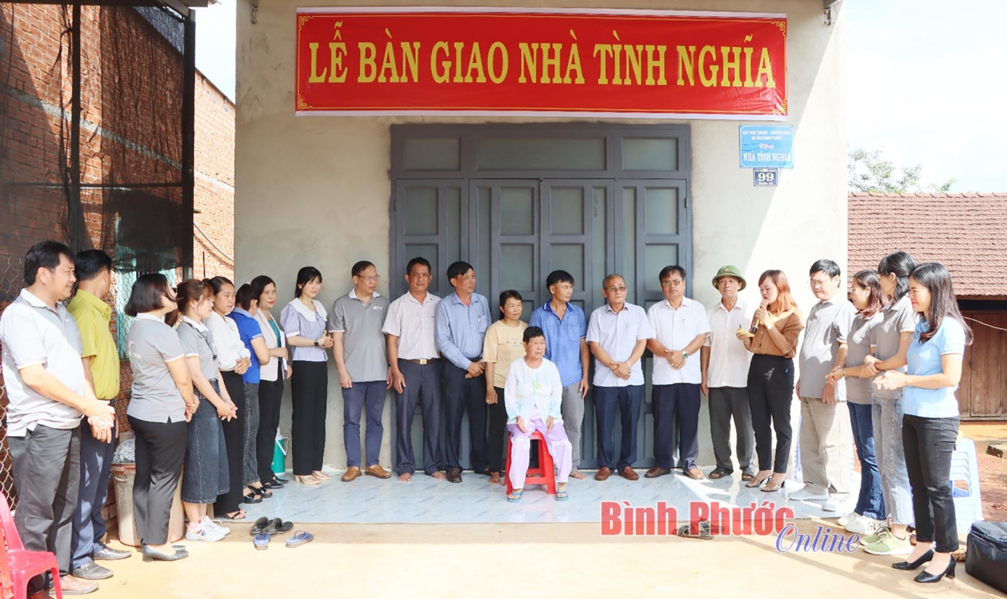 image003_14373103062025.jpg