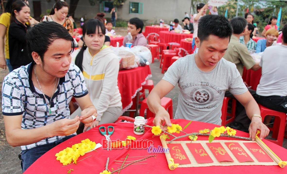 Mang mùa xuân đến với lao động nghèo