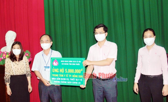 Đồng hành với người dân vượt qua đại dịch Đồng hành với người dân vượt qua đại dịch