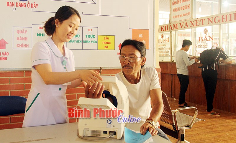Y tế công lập cần hỗ trợ để “lột xác” - Bài cuối Y tế công lập cần hỗ trợ để “lột xác” - Bài cuối