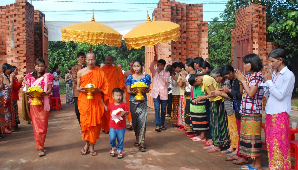 Đón lễ Sen Đônta cùng đồng bào Khơme ở Đồng Xoài Đón lễ Sen Đônta cùng đồng bào Khơme ở Đồng Xoài