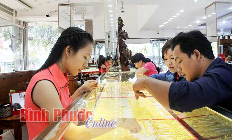 Đa dạng thị trường trang sức mùa tết Đa dạng thị trường trang sức mùa tết
