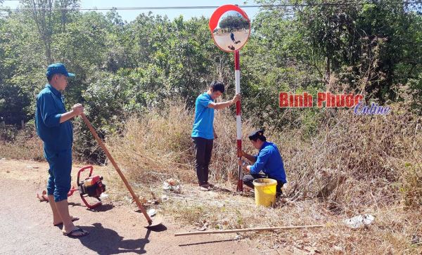 Thị trấn Lộc Ninh hoàn thành 2 công trình chào mừng đại hội đảng các cấp Thị trấn Lộc Ninh hoàn thành 2 công trình chào mừng đại hội đảng các cấp
