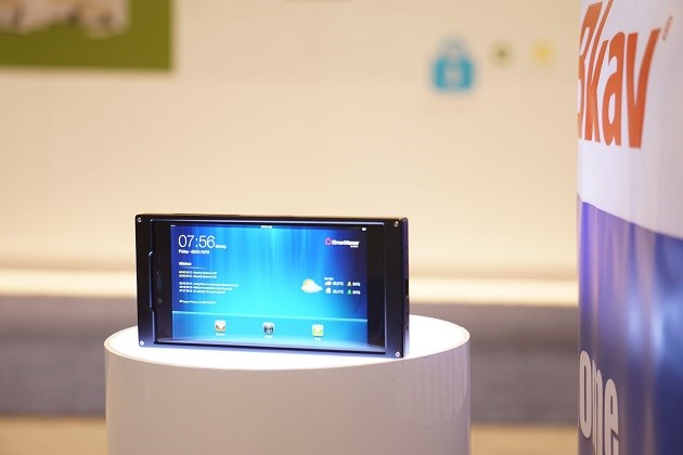 Smartphone “đẹp nhất nhì thế giới” Bphone sẽ ra mắt ngày 26-5