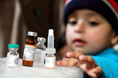 Syria dừng tiêm vaccine sởi, làm rõ nguyên nhân 34 trẻ tử vong Syria dừng tiêm vaccine sởi, làm rõ nguyên nhân 34 trẻ tử vong