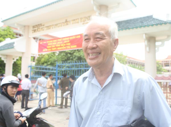 Đậu tốt nghiệp THPT ở tuổi 70