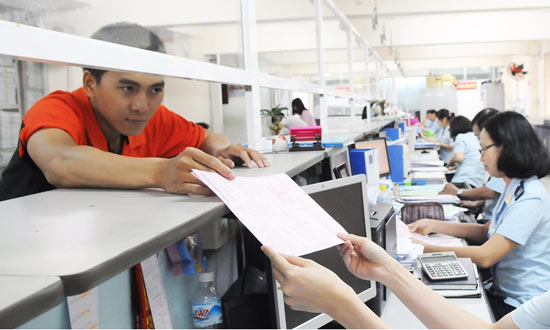 Khổ vì thủ tục thông quan