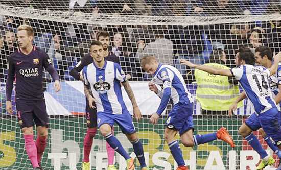 Barcelona bất ngờ bại trận tại Riazor