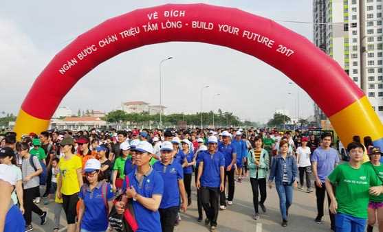 “Chạy bộ vào tương lai” gây quỹ học bổng