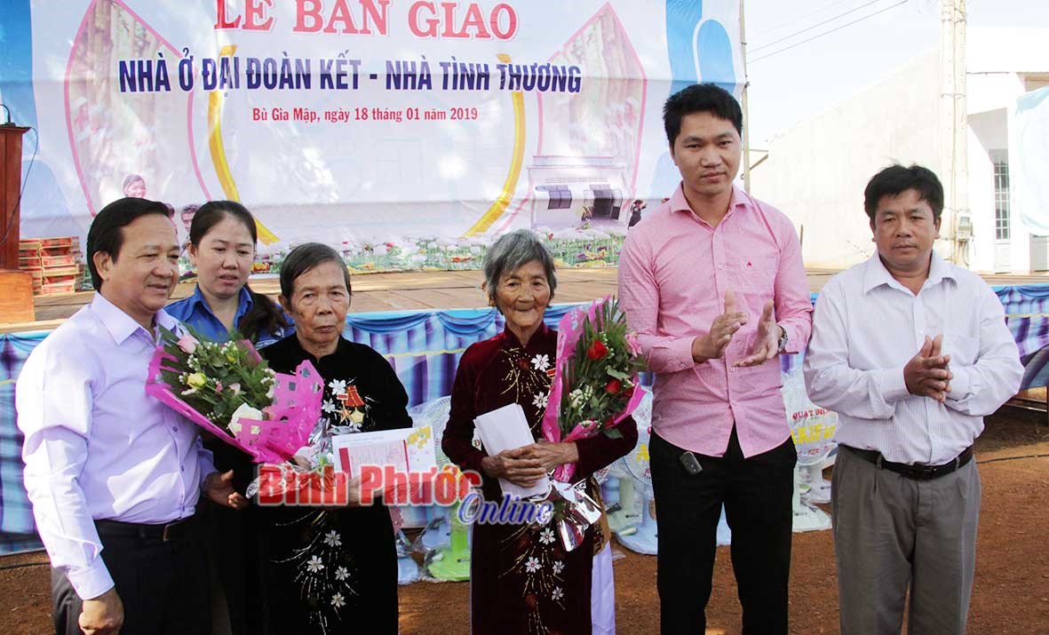 MTTQ vận động Quỹ “Vì người nghèo” 21,73 tỷ đồng MTTQ vận động Quỹ “Vì người nghèo” 21,73 tỷ đồng