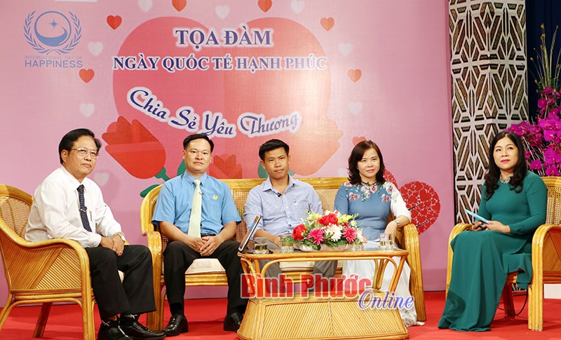 Chung tay vun đắp hạnh phúc Chung tay vun đắp hạnh phúc