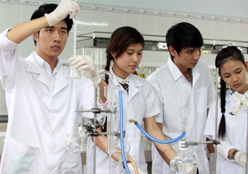 Khuyến khích giảng viên nghiên cứu khoa học
