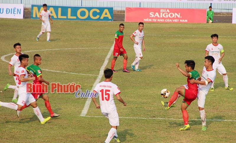 Bình Phước thất thủ 0 - 2 trước Viettel